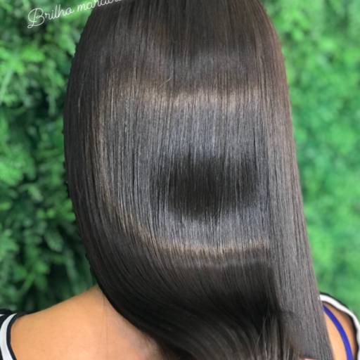 Progressiva  por Luana Mendes Instituto de Beleza