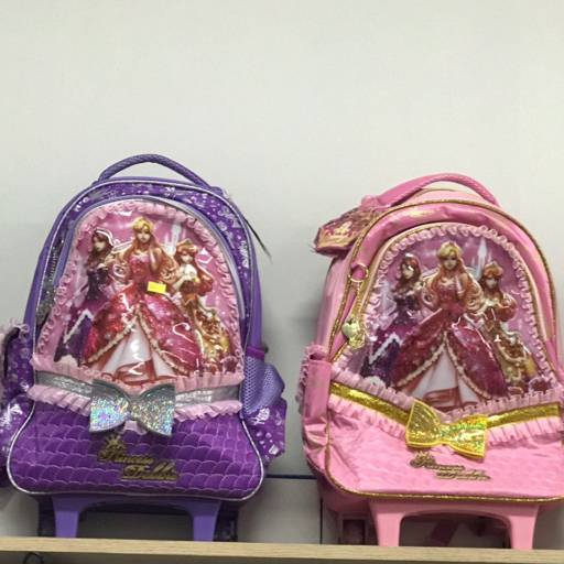 Mochilas por El Shaday Papelaria, Gráfica Rápida e Benigon Fotos