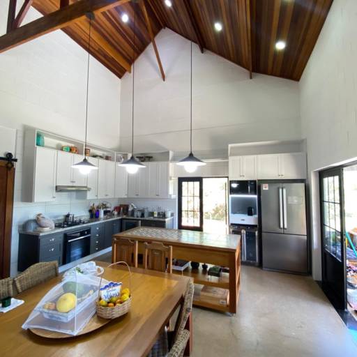 Reforma Residencial em Riviera de Santa Cristina XIII com qualidade e confiança por  Engenheiro Civil Jeferson Dyonathan e Construtora  Rodrigues