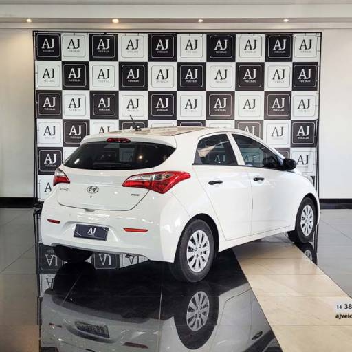 HYUNDAI HB 20 1.0 12V 4P FLEX COMFORT- 2015 em Botucatu, SP por AJ Veículos