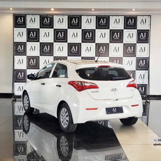 HYUNDAI HB 20 1.0 12V 4P FLEX COMFORT- 2015 em Botucatu, SP por AJ Veículos