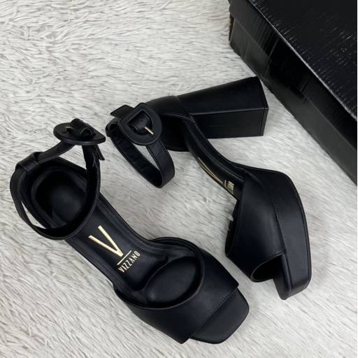 Sandália adulta Vizzano em Uberlândia, MG por Lojas Dom Flavittos