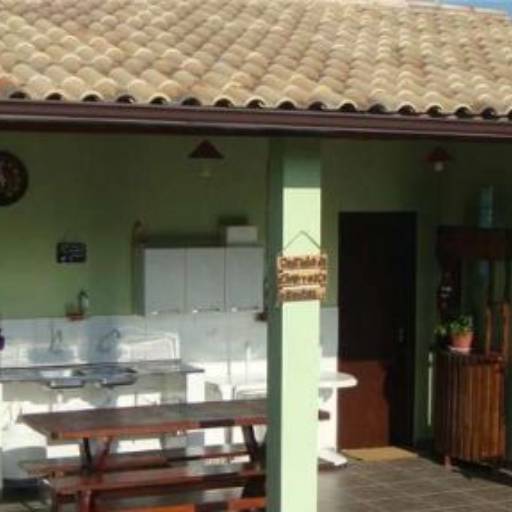 Linda casa em condomínio + segurança / Código do Imóvel: 27517 por Aj Rodrigues Negocios Imobiliarios Ltda