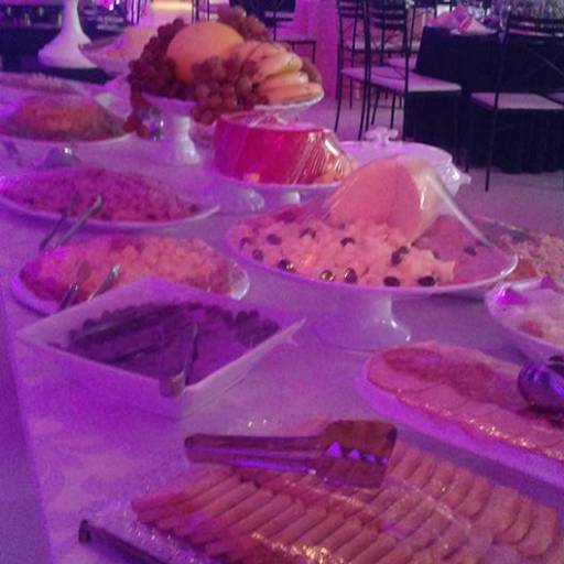 Alguns dos nossos trabalhos - Mesa de Frios 1 por Patricia Guimarães Buffet