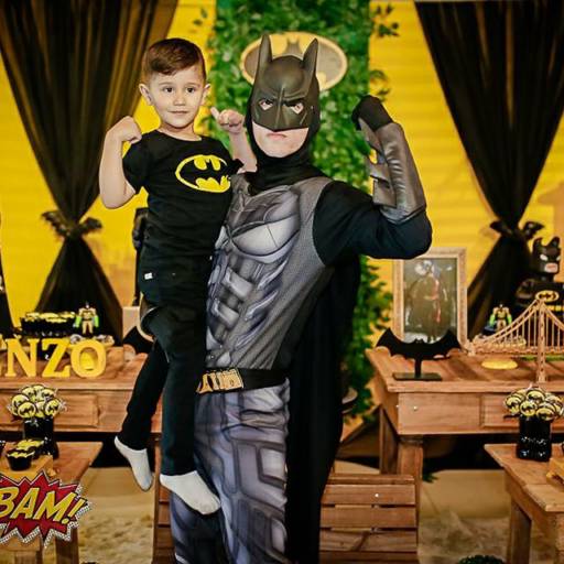 PERSONAGEM VIVO BATMAN por CB Espaço Kids