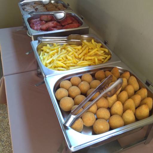 Almoço sistema self service por Restaurante O Casarão