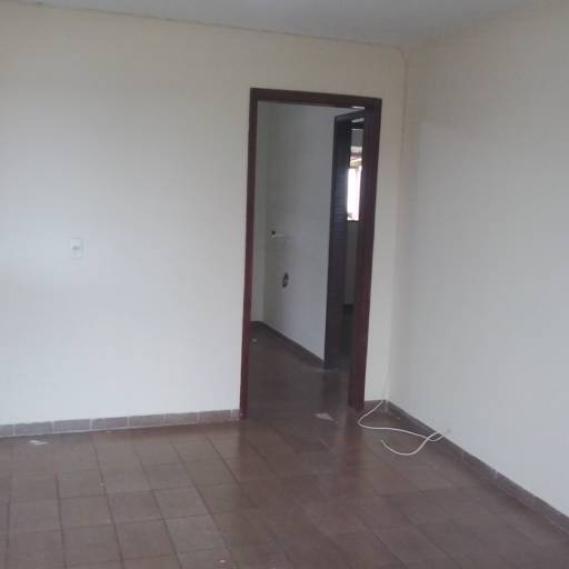 CASA PARA LOCAÇÃO - VILA ADRIANA II por Diógenes Corretor - Soluções em Imóveis