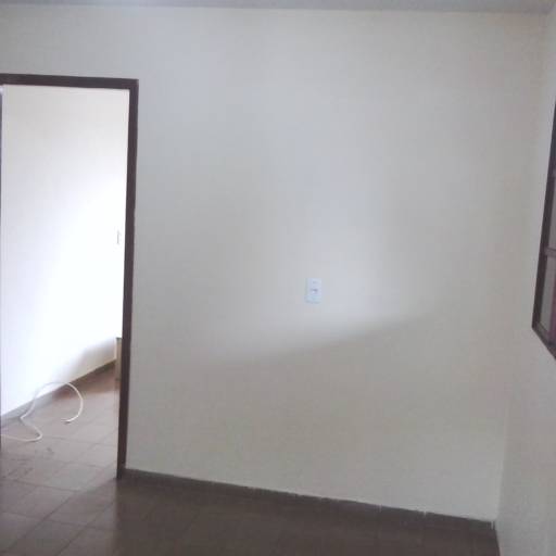 CASA PARA LOCAÇÃO - VILA ADRIANA II por Diógenes Corretor - Soluções em Imóveis