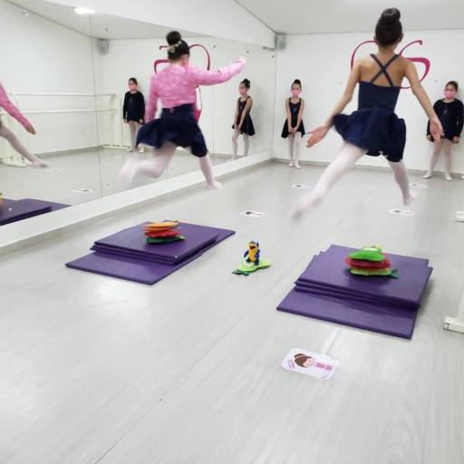Aulas de Ballet Clássico para crianças de 8 a 12 anos em Botucatu, SP por SD Ballet Botucatu