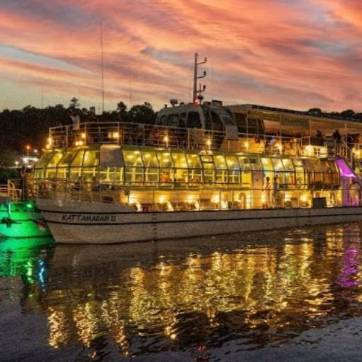 Pôr do Sol com Jantar a bordo - Kattamaram por Y & G Turismo Receptivo