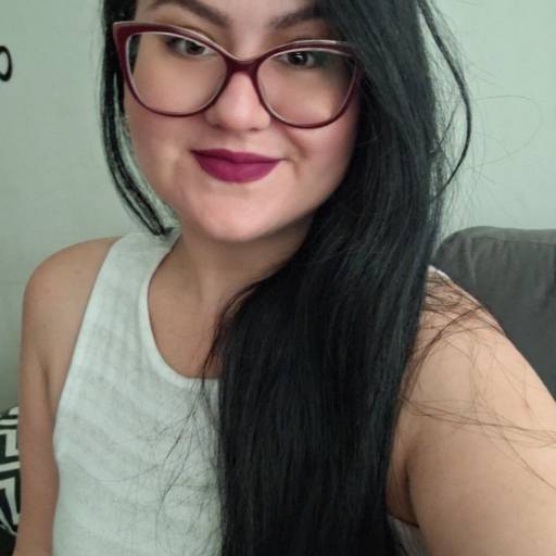 Olá meu nome é Fernanda. Especialista em bem-estar, toque consciente e presença total ✨