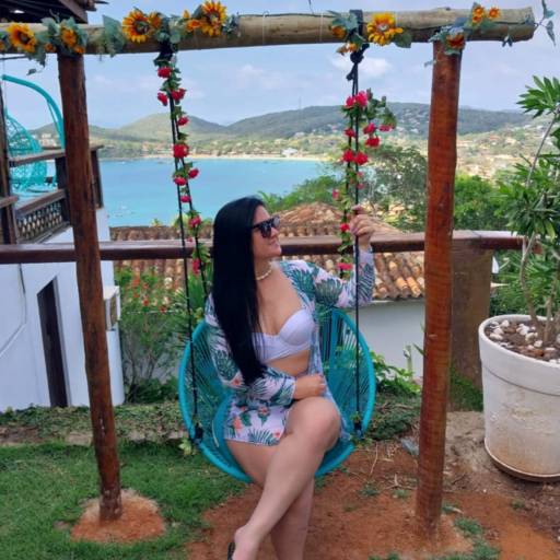 Olá meu nome é Fernanda. Especialista em bem-estar, toque consciente e presença total ✨