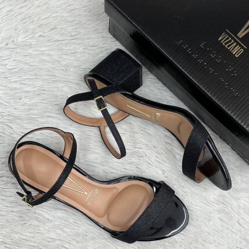 Sandália adulta Vizzano em Uberlândia, MG por Lojas Dom Flavittos