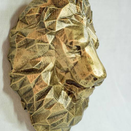 Leão de parede dourado em Assis, SP por Decorano Loja Decor