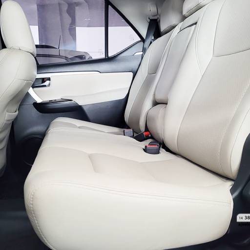 TOYOTA HILUX SW4 2.8 4P SRX 4X4 TURBO DIESEL AUTOMÁTICO- 2018/2019 em Botucatu, SP por AJ Veículos