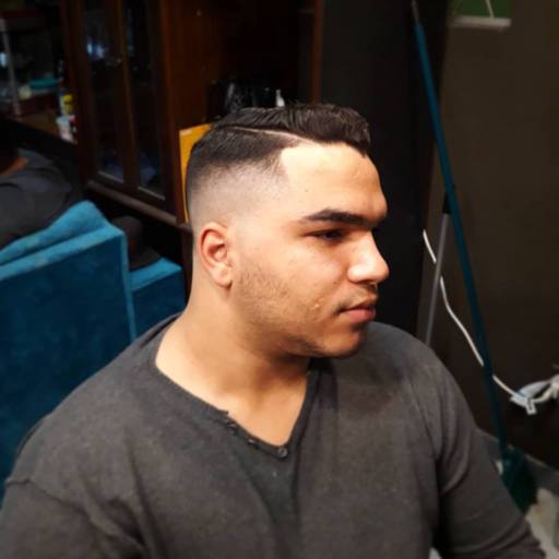 Corte de Cabelo por Barbearia Dom Crani