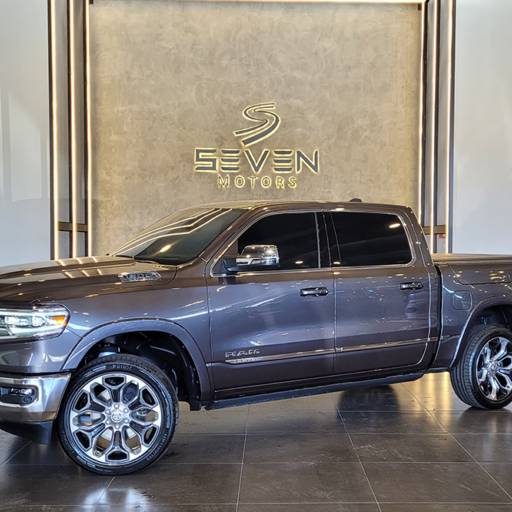 RAM 1500 5.7 V8 LIMITED CABINE DUPLA 4X4 AUTOMÁTICO- 2023 em Botucatu, SP por Seven Motors Concessionária