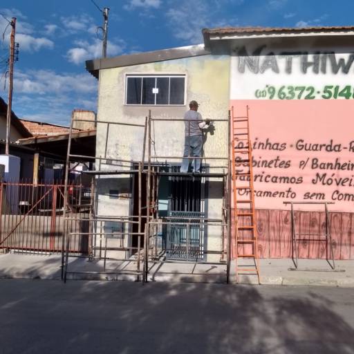 Fachada de Casa por Martins Engenharia e Construção