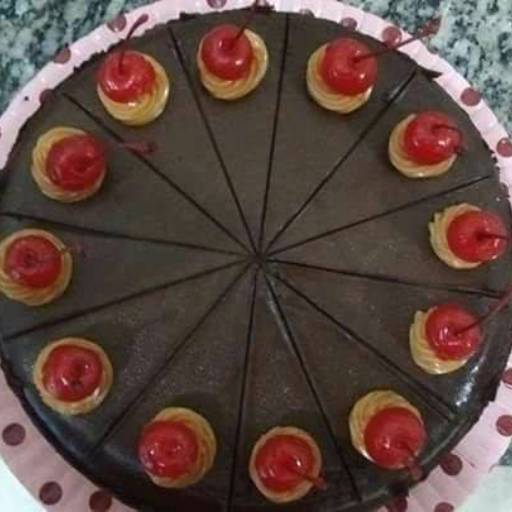 Comprar o produto de Torta de Chocolate com Cereja em Alimentos pela empresa Rotisseri Victoria em Boituva, SP por Solutudo