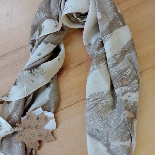 Lenço seda pura estampado de tingimento silvestre