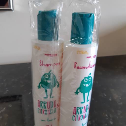 Comprar o produto de Kit shampoo  e condicionador de arruda e citronela em A Classificar pela empresa Fada Cosméticos em Bauru, SP por Solutudo
