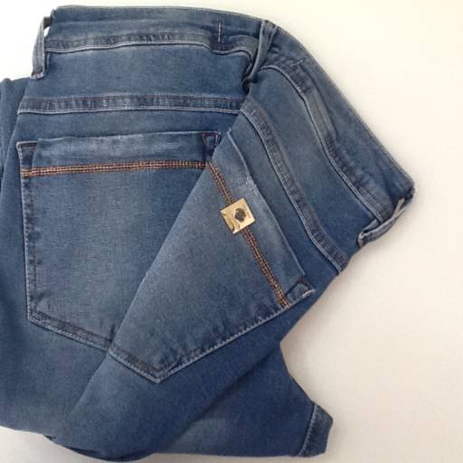Calça Jeans Feminina por Empório da Moda Bauru