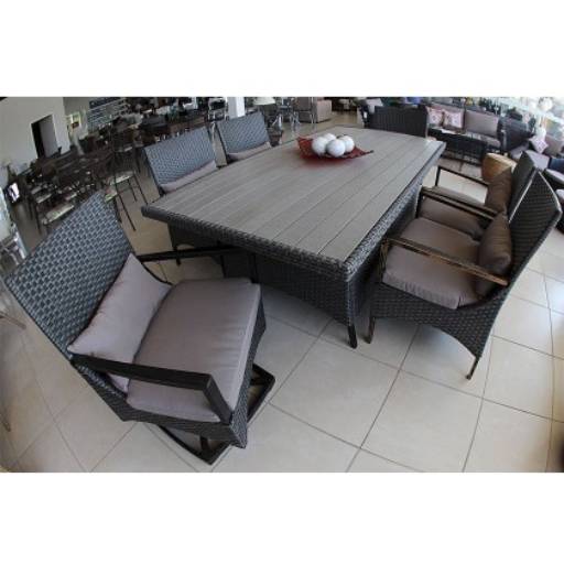 CONJUNTO DE MESA EM RATTAN  por Delarrara Design da Construção