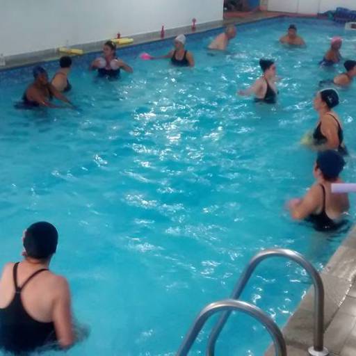 Aulas de Hidroginástica Particular por Bruno Tonicelli - Personal Trainer