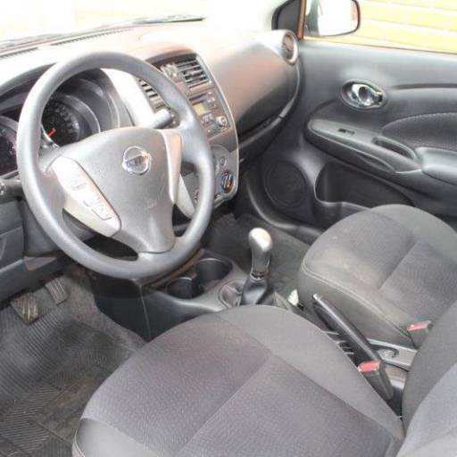 NISSAN -  VERSA  -  1.6 16vstart SV 