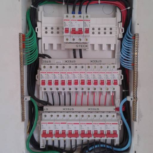 Serviços Elétricos por Tulio Lopez Eletricista