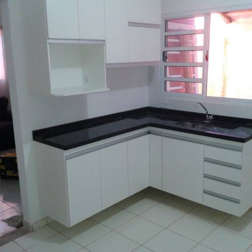 MOVEIS PLANEJADOS JOGO DE COZINHA por BJA Marcenaria