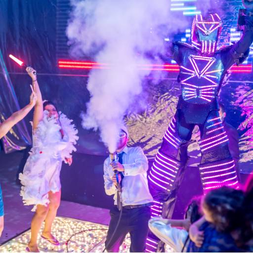 Robozão de Led Para Eventos  em Belo Horizonte, MG por Tutitu Animações