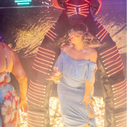 Robozão de Led Para Eventos  em Belo Horizonte, MG por Tutitu Animações