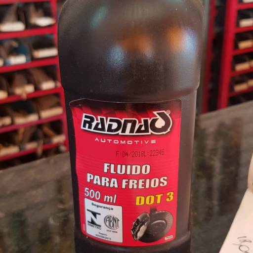 Comprar o produto de Fluido de freios Radnaq dot 3 em A Classificar pela empresa Auto Peças e Mecânica Ferrari em Bauru, SP por Solutudo