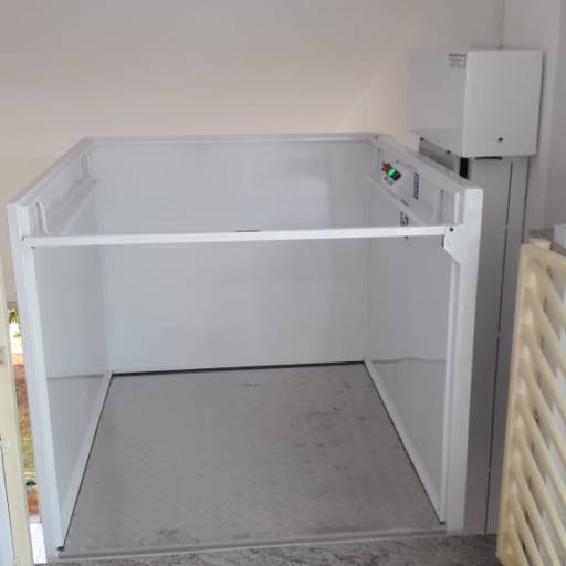 MODELO BÁSICO COM CANCELA em Atibaia, SP por Elevadores para Casa MODELO BÁSICO COM CANCELA em Atibaia, SP por Elevadores para Casa