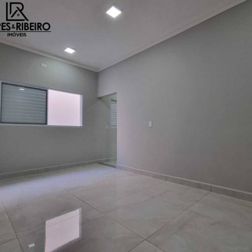 Casa em condomínio fechado - venda em Botucatu, SP por Lopes & Ribeiro Imóveis 