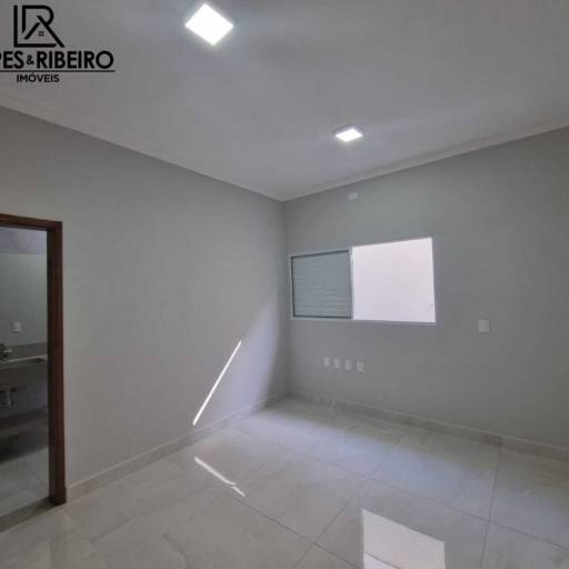 Casa em condomínio fechado - venda em Botucatu, SP por Lopes & Ribeiro Imóveis 