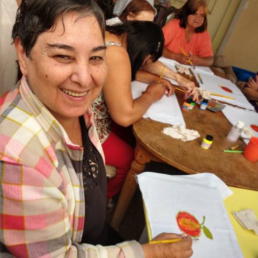 Pintura em pano por Residencial Geriátrico Bem Estar