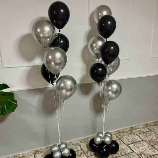 Comprar o produto de Arranjo de gás hélio 6 balões de látex  em Balões personalizados pela empresa João Witte Balloon - Balões Personalizados em Foz do Iguaçu, PR por Solutudo