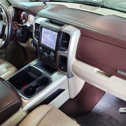 RAM 2500 6.7 24V SLT CD TURBO LARAMIE AUT- 2018 em Botucatu, SP por AJ Veículos