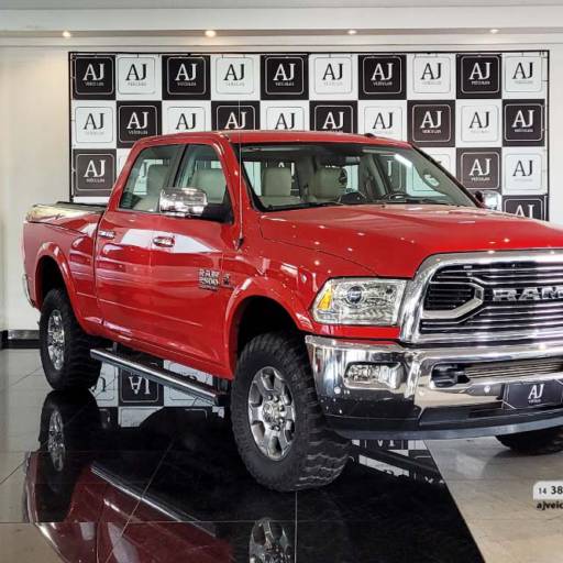 RAM 2500 6.7 24V SLT CD TURBO LARAMIE AUT- 2018 em Botucatu, SP por AJ Veículos