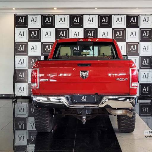RAM 2500 6.7 24V SLT CD TURBO LARAMIE AUT- 2018 em Botucatu, SP por AJ Veículos