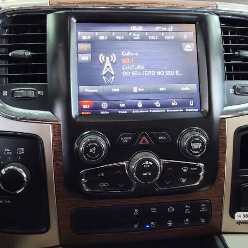 RAM 2500 6.7 24V SLT CD TURBO LARAMIE AUT- 2018 em Botucatu, SP por AJ Veículos