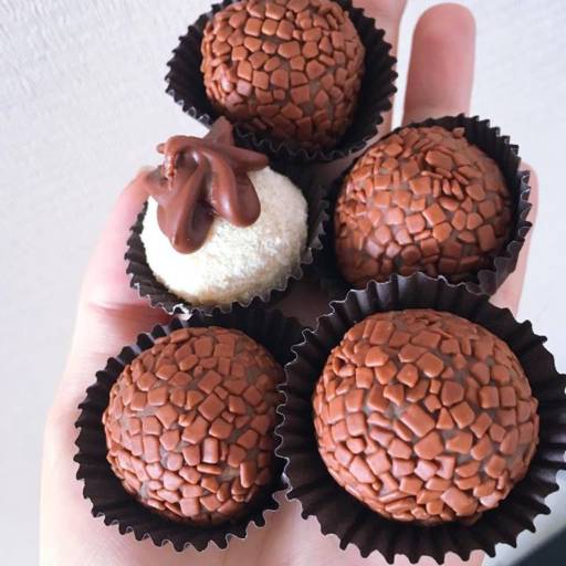 Brigadeiros Gourmet por Me Gusta Doces