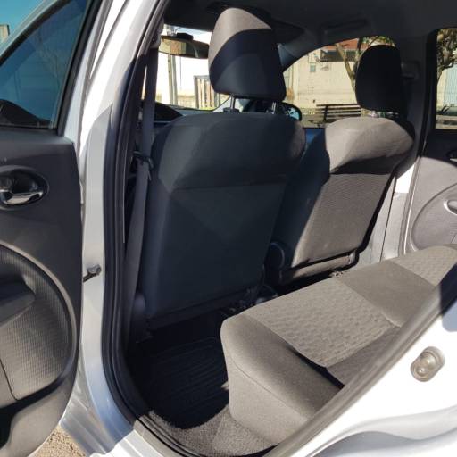 ETIOS HATCH 1.3 X FLEX 2016 por Virtual Carros Particulares