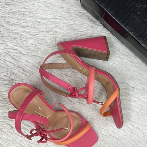 Sandália adulta Vizzano em Uberlândia, MG por Lojas Dom Flavittos