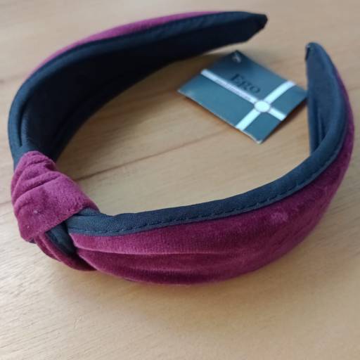 Comprar o produto de tiara com nò roxo  em Roupas e Acessórios pela empresa Loja Ego 3 p - Roupas e Acessórios Femininos em Botucatu, SP por Solutudo