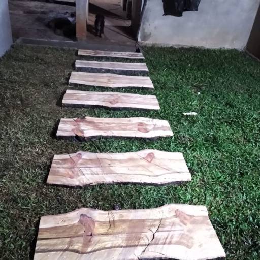 Comprar o produto de Produtos de madeira de demolição  em Jardinagem pela empresa 3 Verde Jardinagem em Botucatu, SP por Solutudo