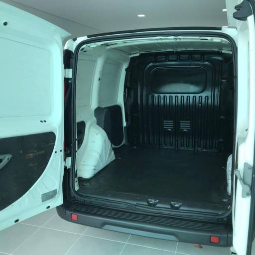 DOBLO CARGO 1.4 2011/2012 por Helfen Motors