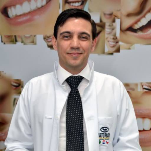 Comprar o produto de Dr. Valmir Felipe Flôr em Odontologia pela empresa Floreli Centro Integrado em Odontologia em Foz do Iguaçu, PR por Solutudo